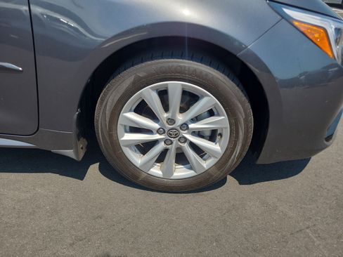 Used 2025 Toyota Corolla SE FWD image 13
