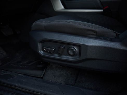 New 2026 Toyota Tundra SR5 image 18