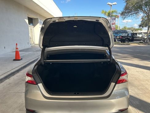 Used 2019 Toyota Camry LE image 27