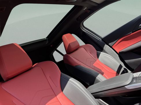 Certified 2025 BMW X2 xDrive28i image 30