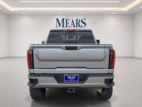 Used 2024 GMC Sierra 2500 AT4 w/ AT4 Premium Plus Package AWD/4WD image 4