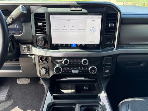Certified 2025 Ford F250 Platinum w/ Tremor Off-Road Package AWD/4WD image 30