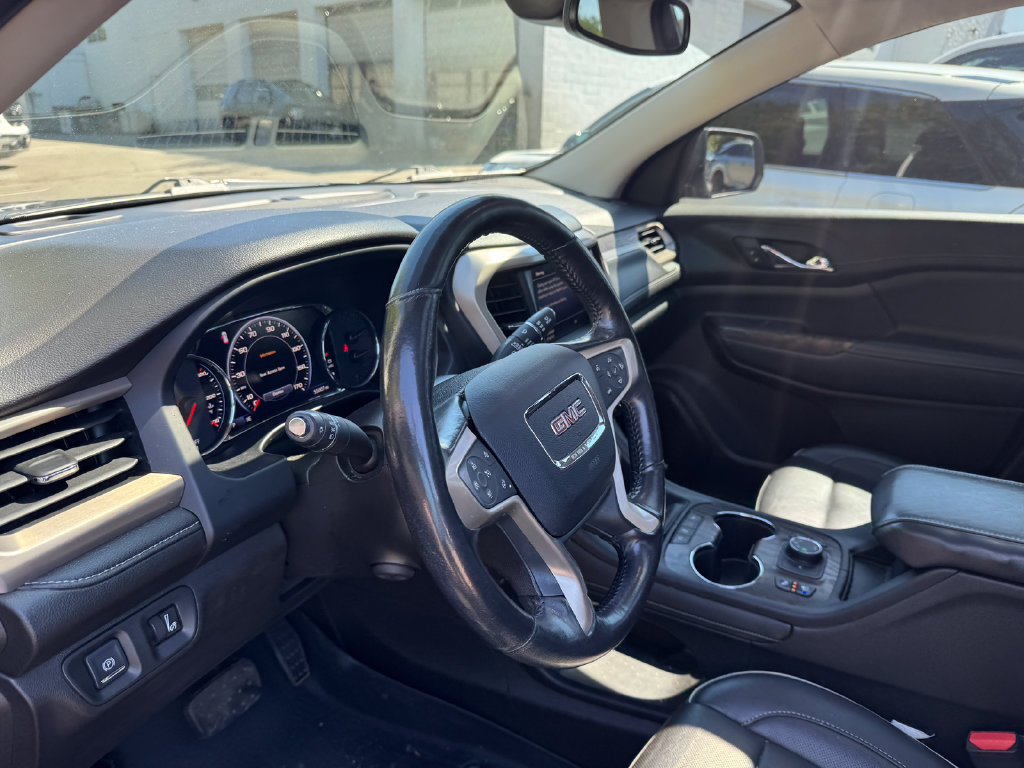 Used 2020 GMC Acadia Denali AWD/4WD image 22