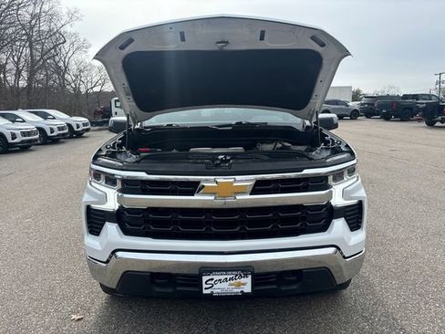 Certified 2022 Chevrolet Silverado 1500 LT AWD/4WD image 11