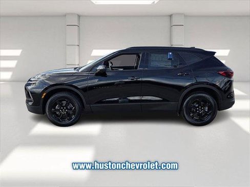 New 2026 Chevrolet Blazer LT w/ Convenience Package image 2