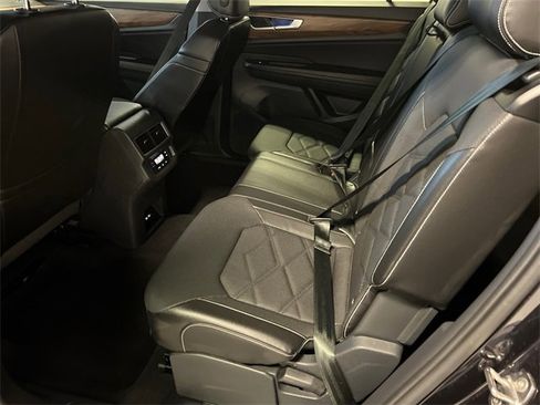 Certified 2024 Volkswagen Atlas SE image 16