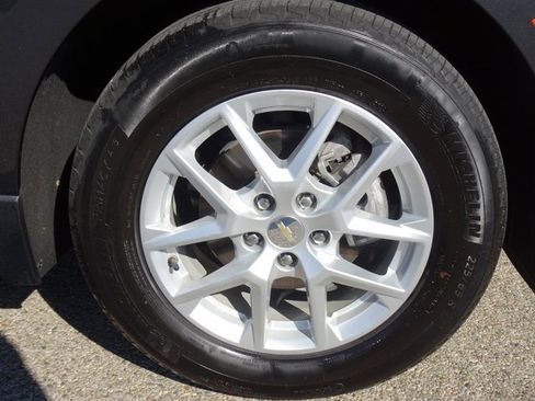 Certified 2022 Chevrolet Equinox LS w/ LS Convenience Package image 24