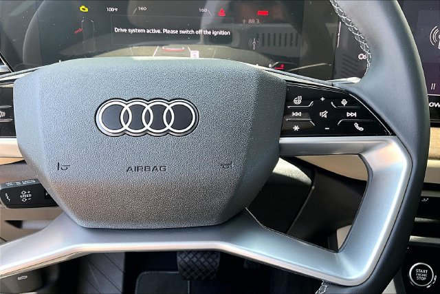 Used 2025 Audi Q5 Premium w/ Convenience Package AWD/4WD image 12