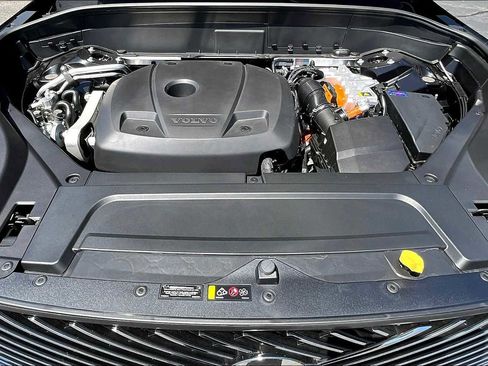 New 2026 Volvo XC90 T8 Ultra w/ Protection Package Premier image 14