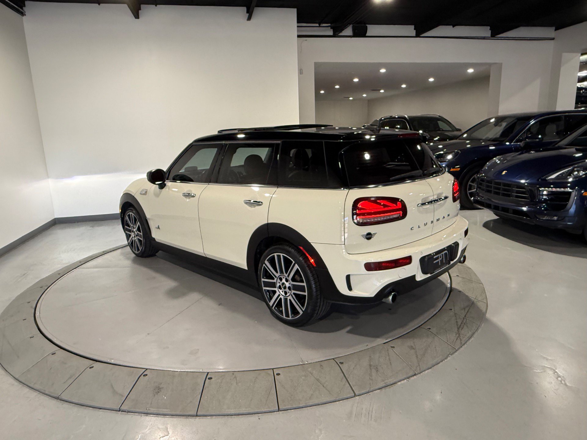Used 2020 MINI Cooper Clubman S AWD/4WD image 14