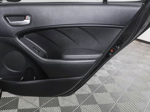 Used 2017 Kia Forte LX w/ LX Popular Package image 41