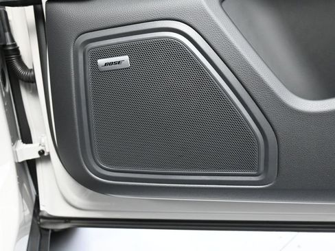 New 2026 Porsche Macan AWD/4WD image 29