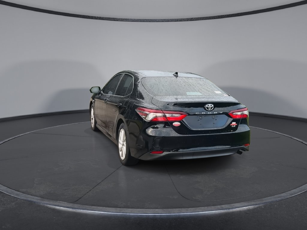 Used 2022 Toyota Camry LE FWD image 7