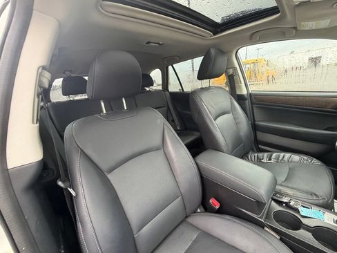 Used 2017 Subaru Outback 2.5i Limited AWD/4WD image 43