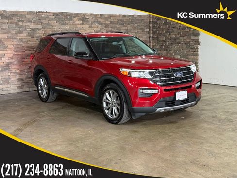 Used 2024 Ford Explorer XLT w/ Equipment Group 202A AWD/4WD image 1
