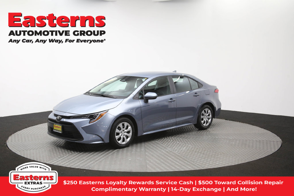 Used 2025 Toyota Corolla LE FWD image 57