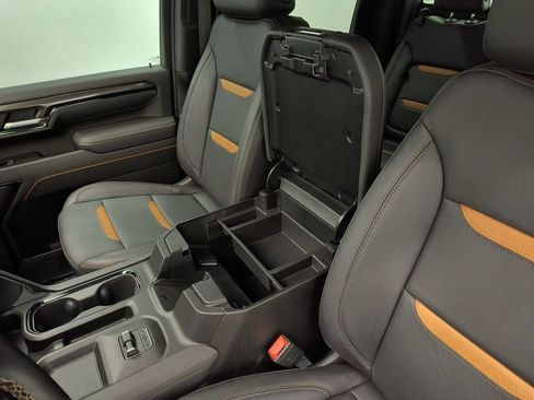 Used 2026 GMC Sierra 3500 AT4 w/ AT4 Premium Plus Package AWD/4WD image 31