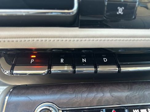 Used 2023 Lincoln Aviator Reserve w/ Equipment Group 201A AWD/4WD image 21