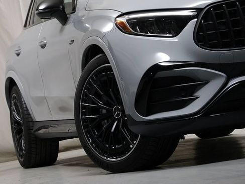 Certified 2026 Mercedes-Benz GLC 43 AMG 4MATIC image 4
