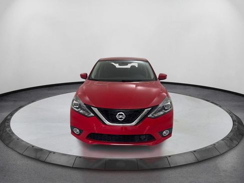 Used 2018 Nissan Sentra SR FWD image 2