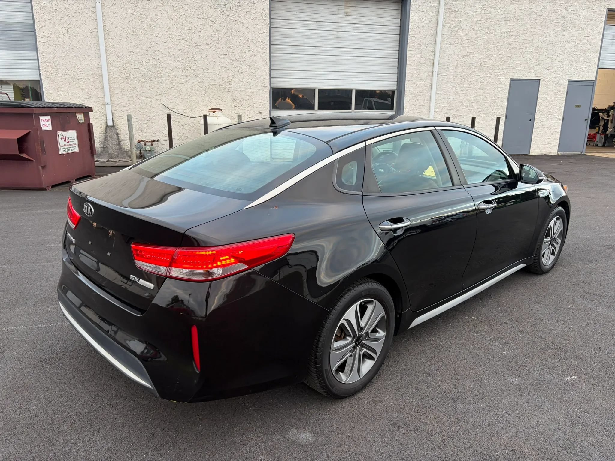 Used 2017 Kia Optima EX FWD image 11