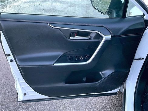 Used 2024 Toyota RAV4 Adventure image 23