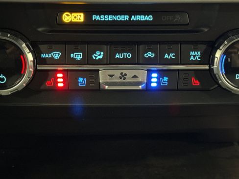 Certified 2022 Ford F250 Lariat w/ Tremor Off-Road Package image 27