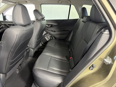 Used 2025 Subaru Outback Touring XT AWD/4WD image 7