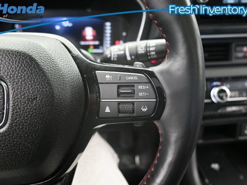 Used 2025 Honda Pilot Black Edition image 27