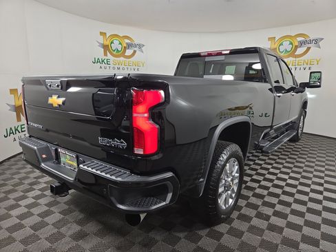 Used 2025 Chevrolet Silverado 3500 High Country w/ Technology Package image 8
