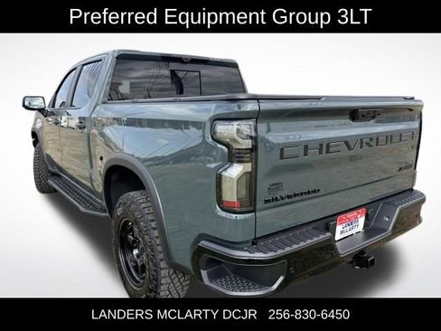 Used 2025 Chevrolet Silverado 1500 ZR2 w/ Technology Package image 4