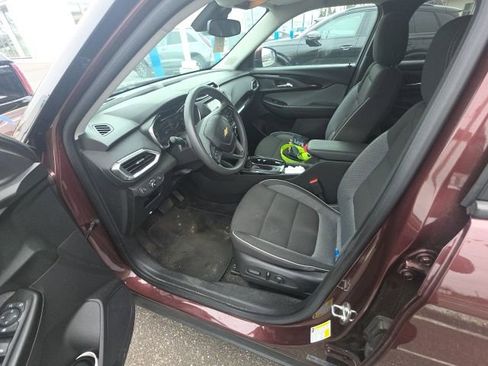 Certified 2023 Chevrolet TrailBlazer LT w/ Confidence II Package image 5
