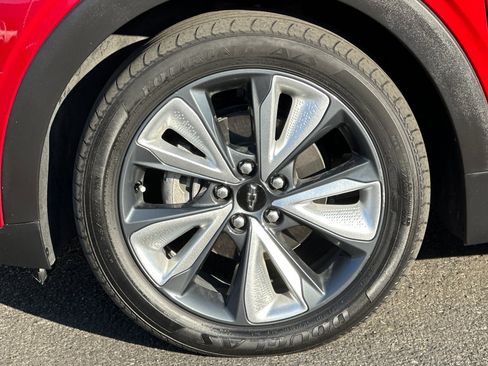 Used 2023 Chevrolet Bolt EUV LT w/ Convenience Package image 41