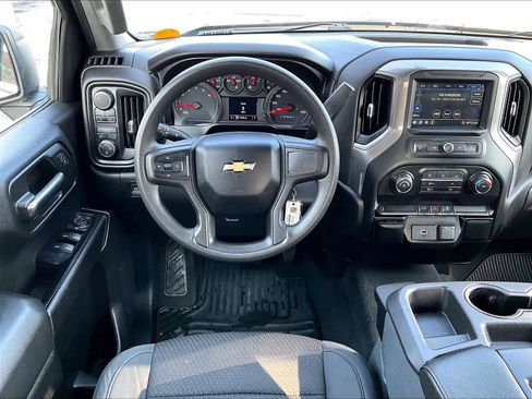 Used 2019 Chevrolet Silverado 1500 Custom w/ Custom Value Package image 16