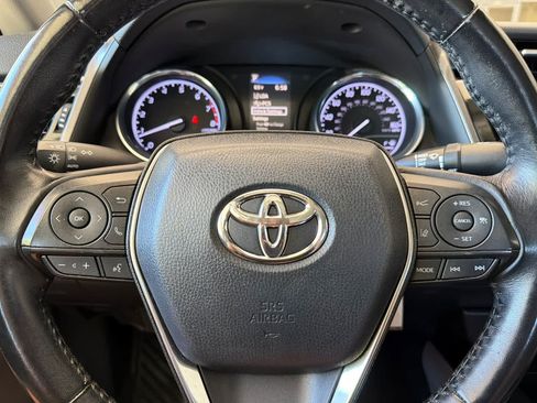 Used 2019 Toyota Camry SE FWD image 22