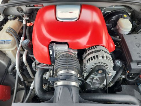 Used 2005 Chevrolet SSR w/ Preferred Equipment Group RWD image 14