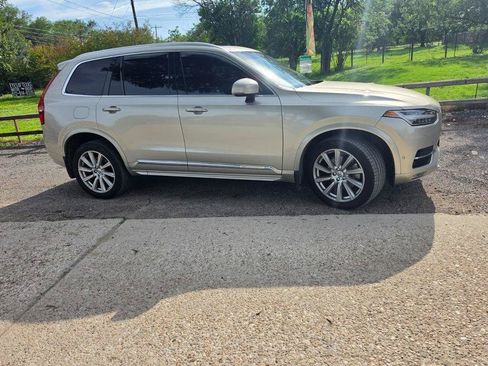 Used 2016 Volvo XC90 T6 Inscription w/ Vision Package AWD/4WD image 7