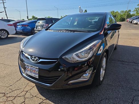 Used 2015 Hyundai Elantra SE w/ Option Group 02 FWD image 1