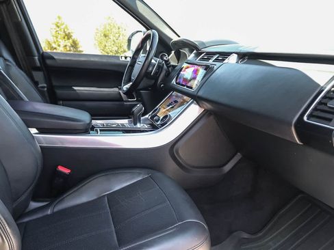 Used 2019 Land Rover Range Rover Sport Supercharged AWD/4WD image 16