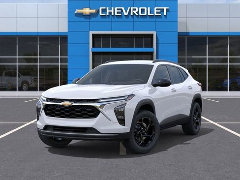 New 2026 Chevrolet Trax LT w/ Driver Confidence Package FWD image 7