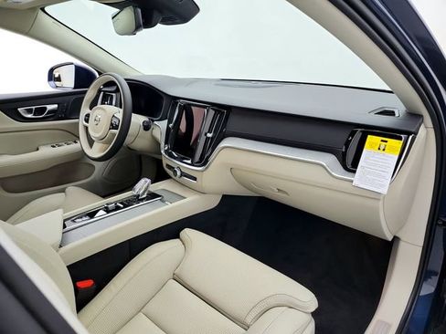 New 2026 Volvo V60 B5 Cross Country Ultra w/ Climate Package AWD/4WD image 17