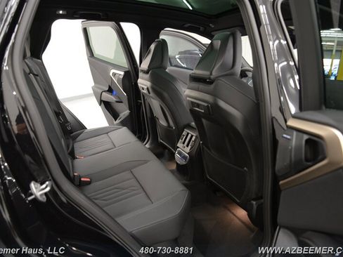 Used 2025 BMW X3 xDrive30i w/ Premium Package image 21