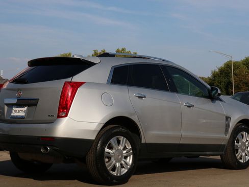 Used 2015 Cadillac SRX Luxury w/ Driver Awareness Package image 8