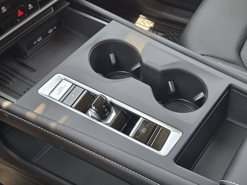 New 2026 Volkswagen Atlas SE FWD image 19