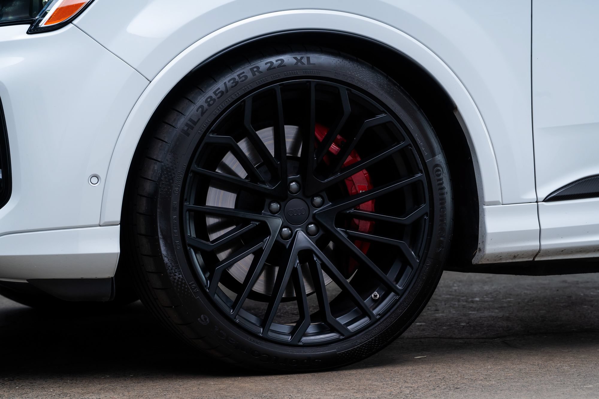 Used 2025 Audi SQ7 Prestige AWD/4WD image 4