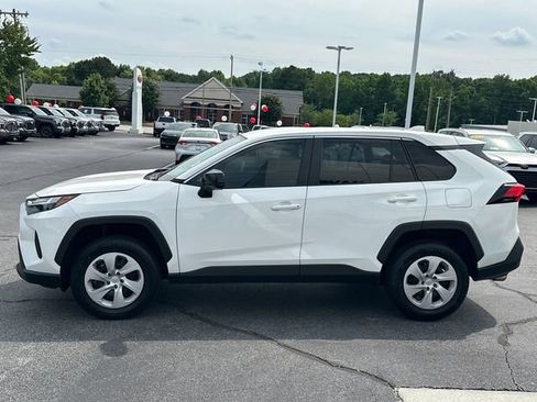 Used 2023 Toyota RAV4 LE FWD image 6