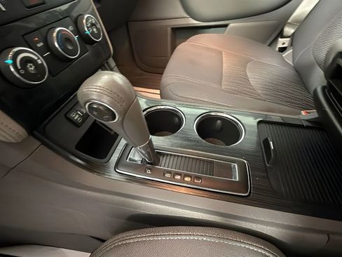 Used 2016 Chevrolet Traverse LT image 22