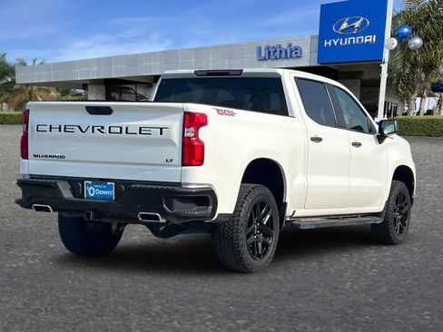 Used 2021 Chevrolet Silverado 1500 LT Trail Boss image 3