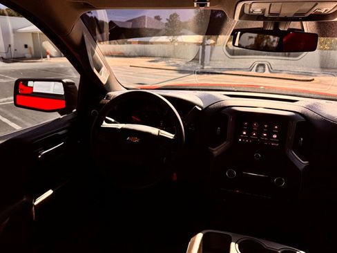 Used 2021 Chevrolet Silverado 1500 Custom image 24