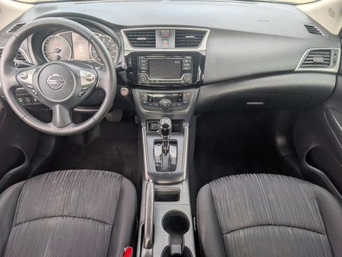 Used 2018 Nissan Sentra SV FWD image 4